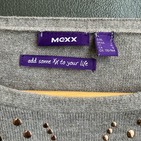 2/$30 Mexx Gray Crew Neck Sweater With Aztec Designs - Picture 3 of 8